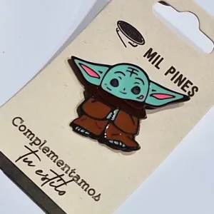 Pin para Gorra Bélica - Baby Yoda